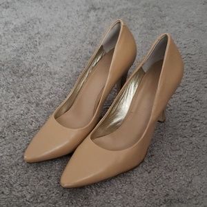 Size 9 Banana Republic Heel